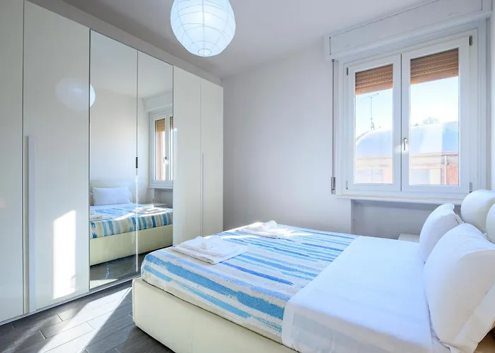 Parma Station & City Center Apartment